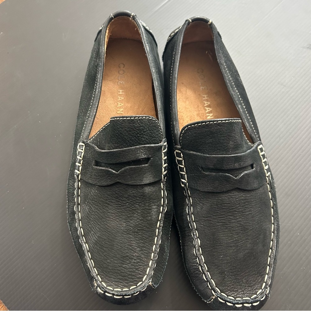 Cole Haan Black Suede Driving Loafers with White Stitching‎ Size 7